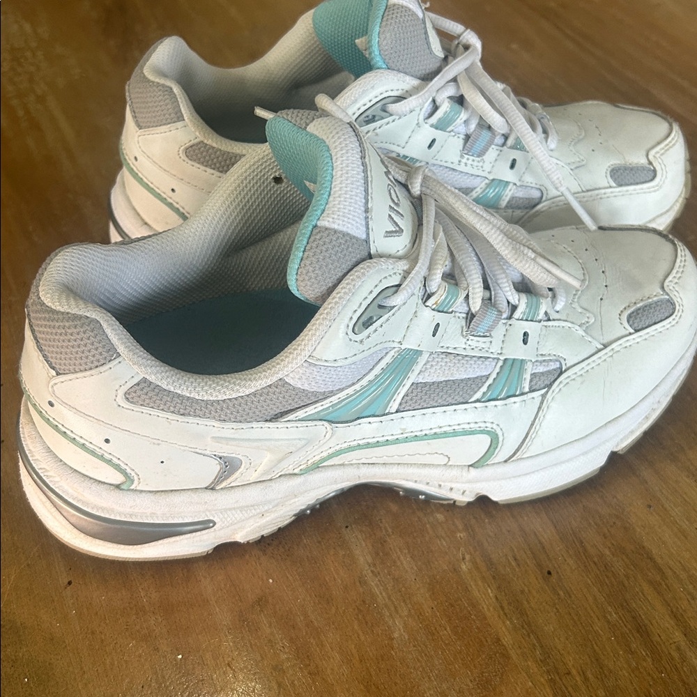 Vionic Women's White & Light Teal Sneakers
